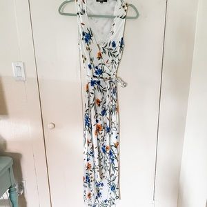 Lulu’s White floral wrap dress, open back size SMALL high-low hem